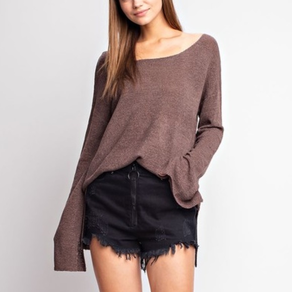 CASUAL DOLLZ Light Knit Brown Long Sleeved… - Picture 2 of 2